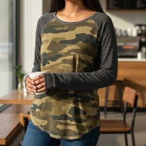 Lucky Brand Green and Black Camo Long Sleeve Tee